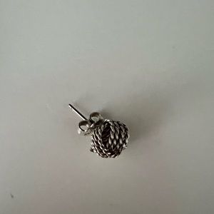 Tiffany & Co Link knot earring (1)